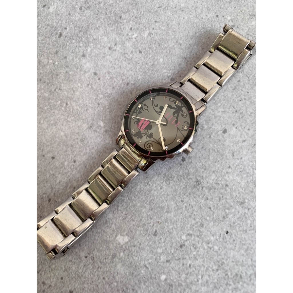Preloved Elle นาฬิกา unisex มือสองดั้งเดิม