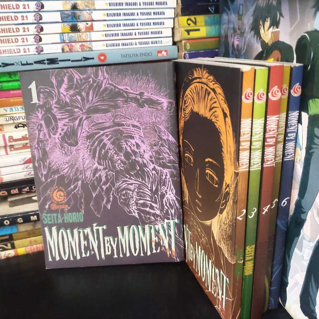 Moment by Moment การ์ตูน (ชุด)