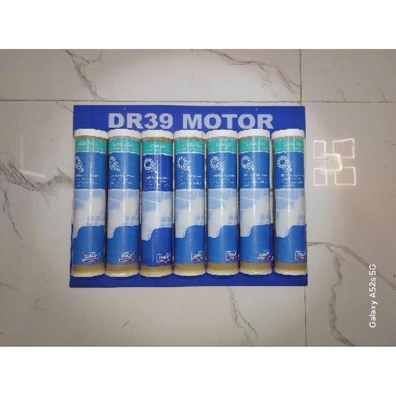 GREASE SKF LGWA 2/0.4 TERLICIN EXTREME PRESSURE HEAVY LOAD HI TEMP BEARING KLAKER LAHAR GEMUK STEMPE