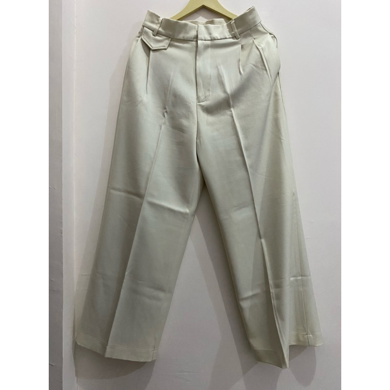 กางเกง Preloved oro by yeona.id IVORY ไซส์ L ต้นฉบับ