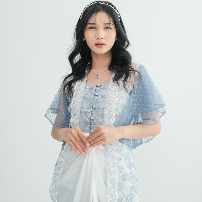 Maharani Gardenia Outer โดย Calisha Outer Gardenia Wedding Outer