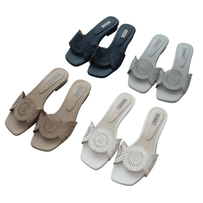 รองเท้าแตะ CAMELIA**