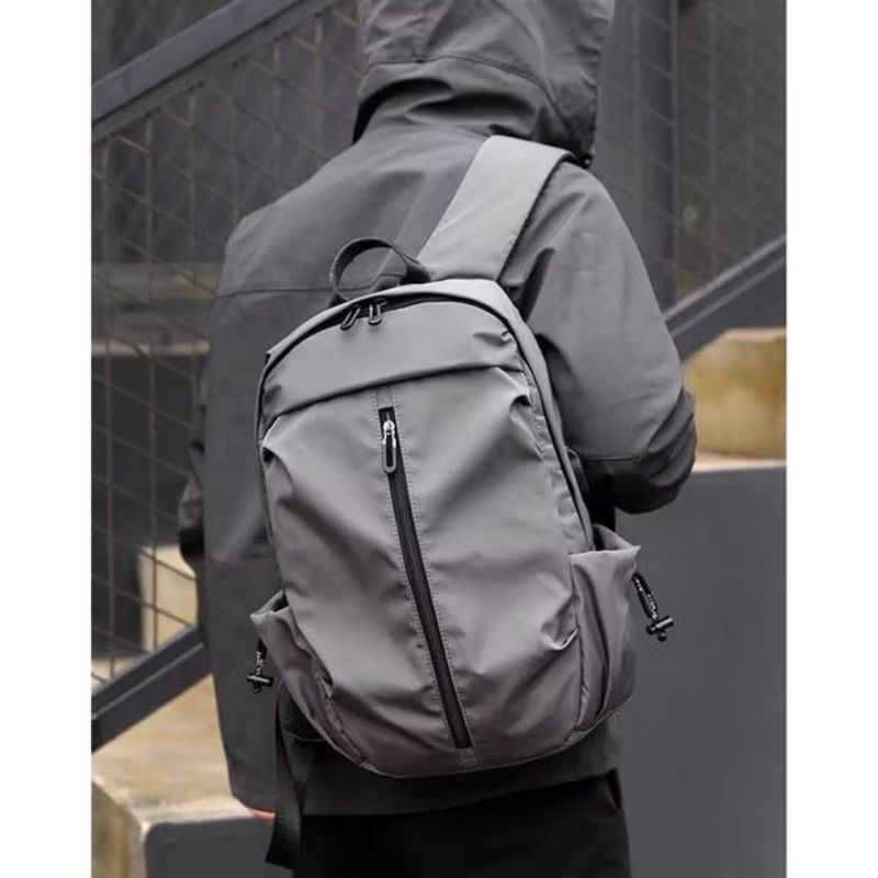 BOY - VIRAL FASHION BACKPACK พร้อมพาร์ติชันบนแล็ปท็อป