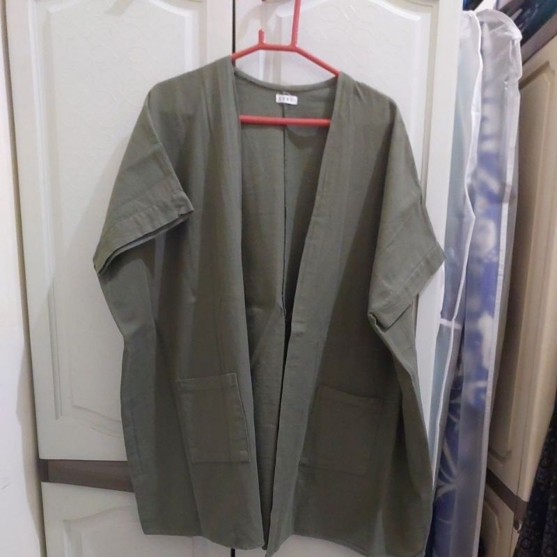 Preloved Personal Kimono Outer Short Sleeve โดย SUAI