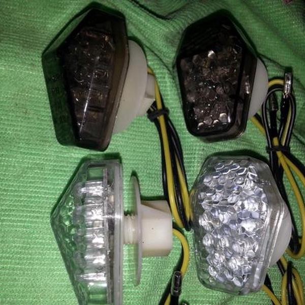 R15 และ R25 Pnp ไฟเลี้ยว