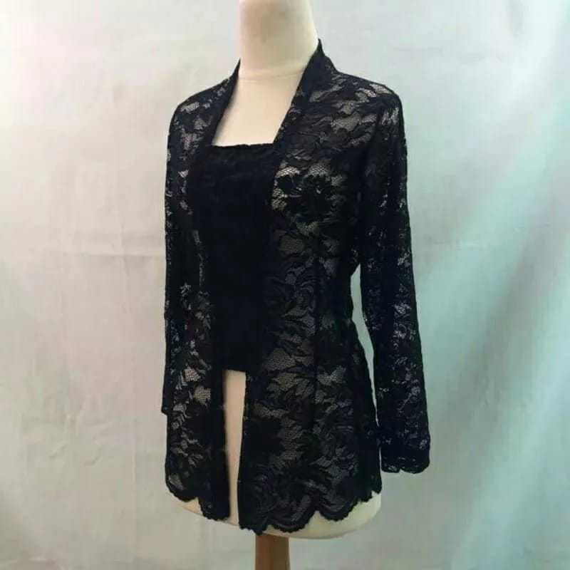 ใหม่ เตียงโซเฟียแขนยาว ผ้าปูพื้นบาหลี Kebaya