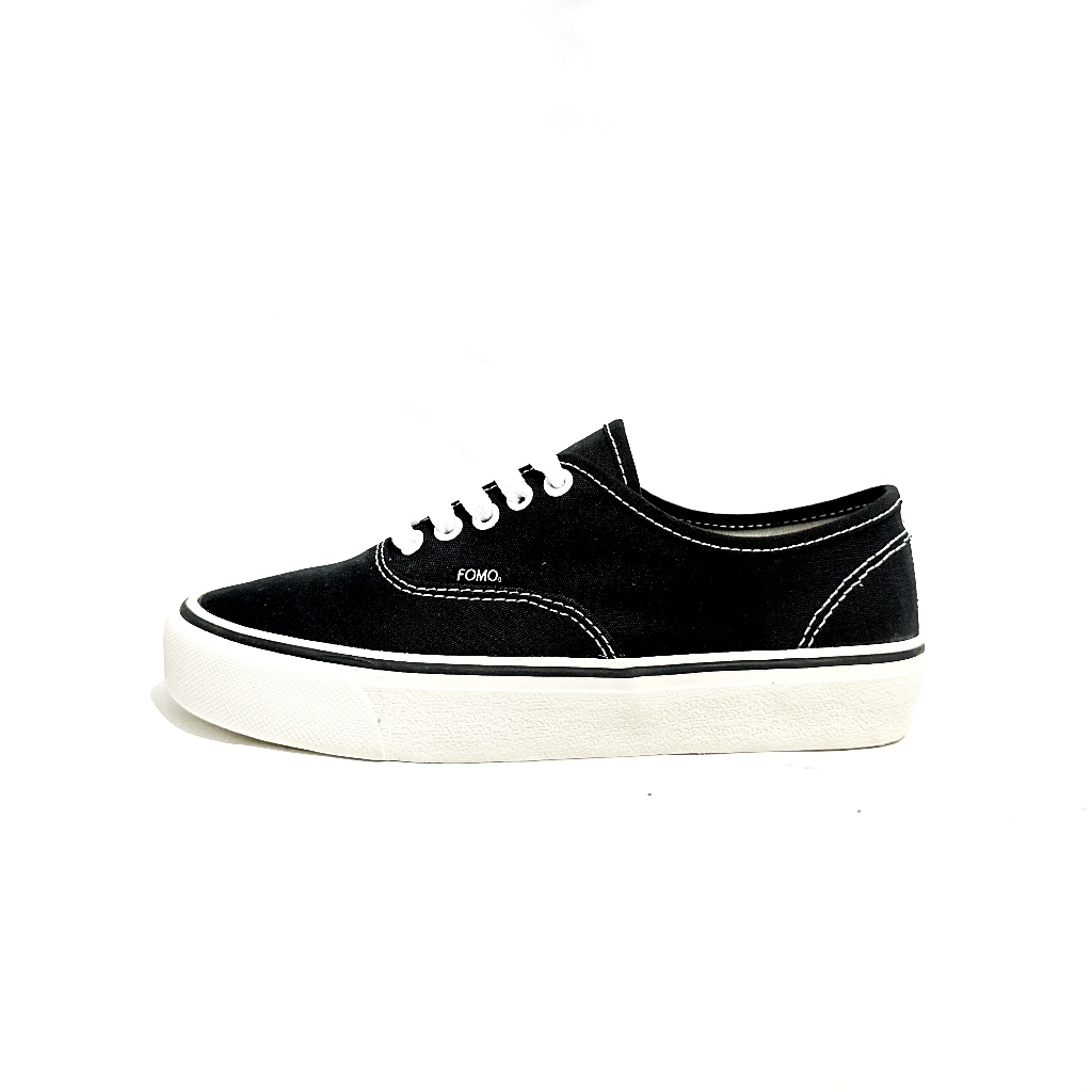 ของแท้สีดําสีขาว BW FOMO 39-44 รองเท้าผ้าใบลําลองสําหรับผู้ชายและผู้หญิงสีดํารองเท้าผ้าใบโรงเรียน