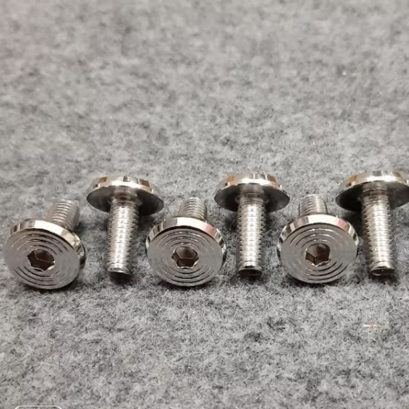 ด้าย 10 M6 x 15 รุ่น SLASH