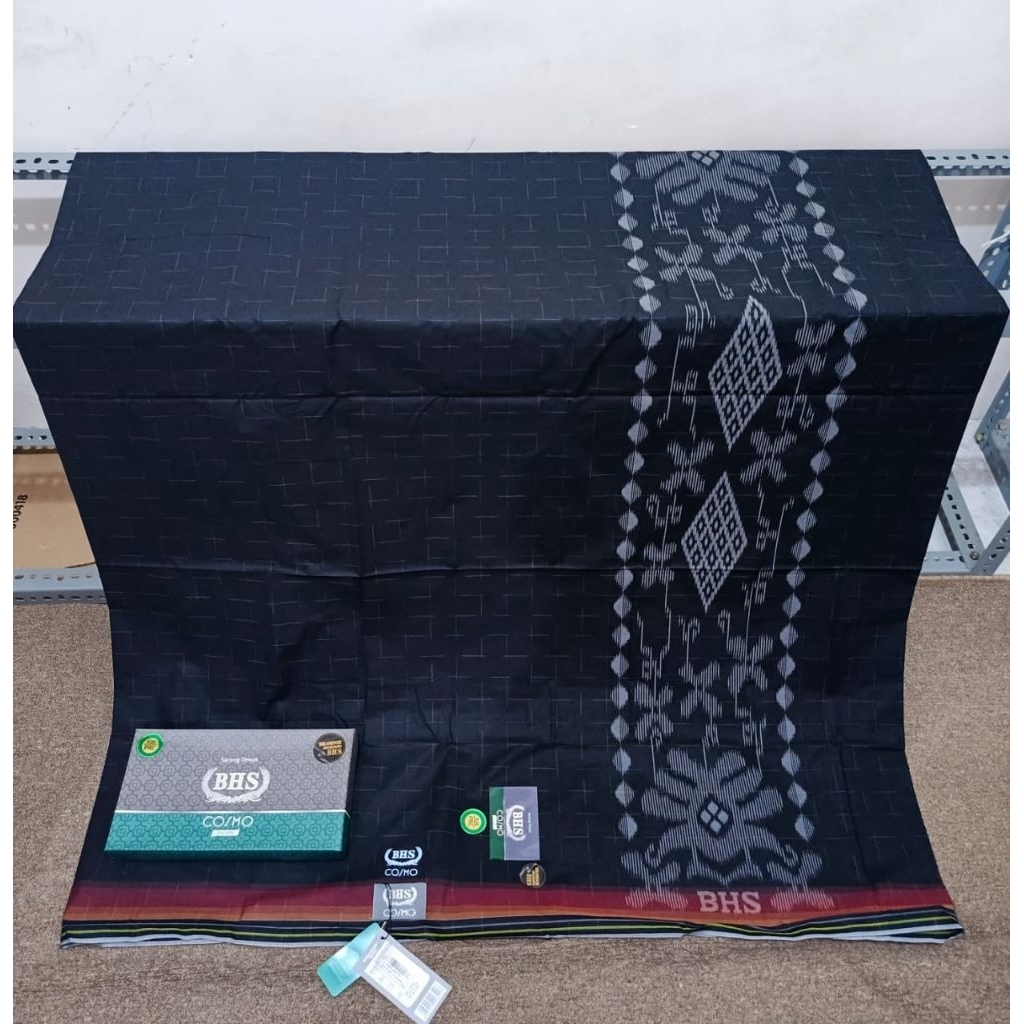 BHS COSMO PRC SILVER SARONG