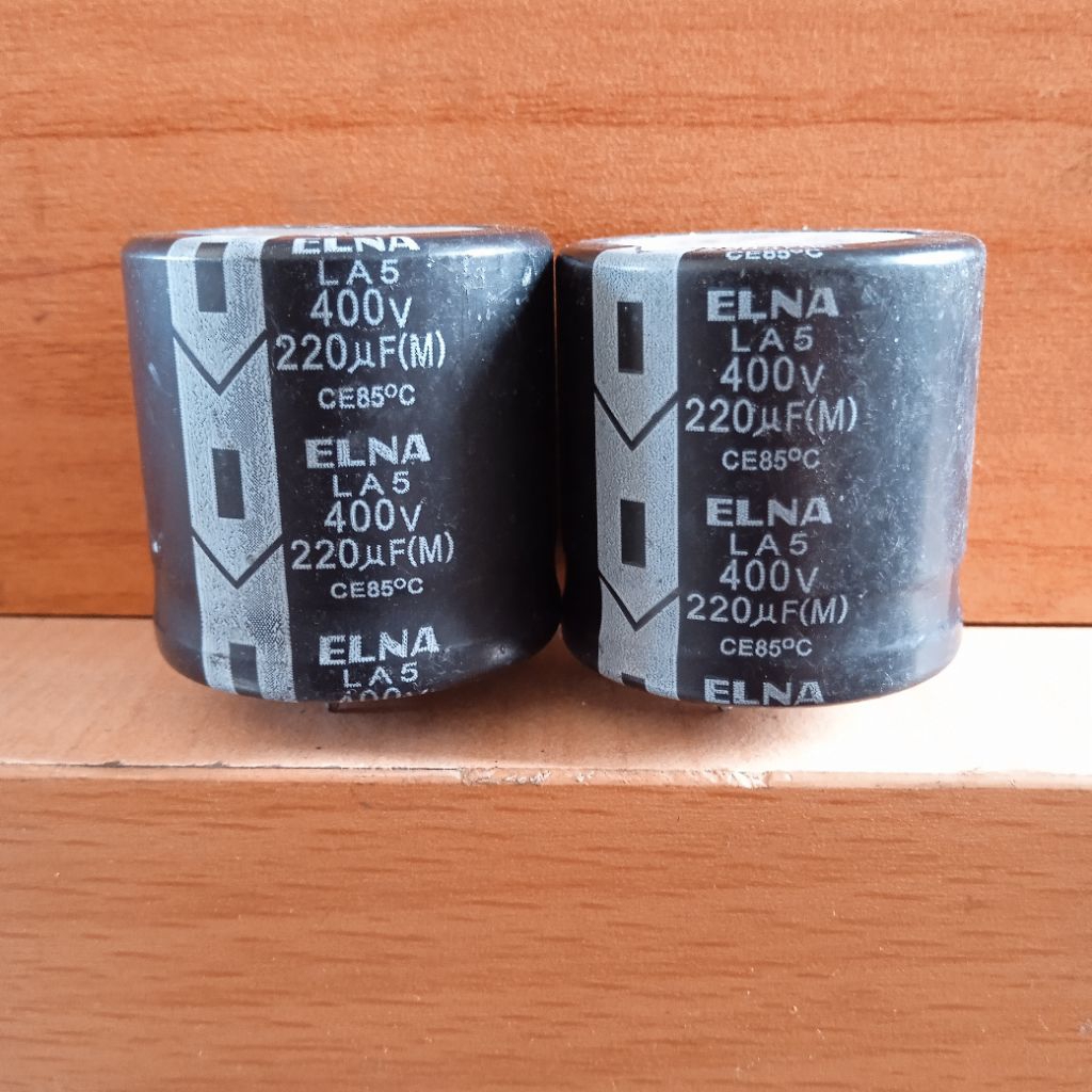 ELCO ELNA 400V 220uF ลากเส้นผ่านศูนย์กลาง 3 ซม. สูง 3 ซม.