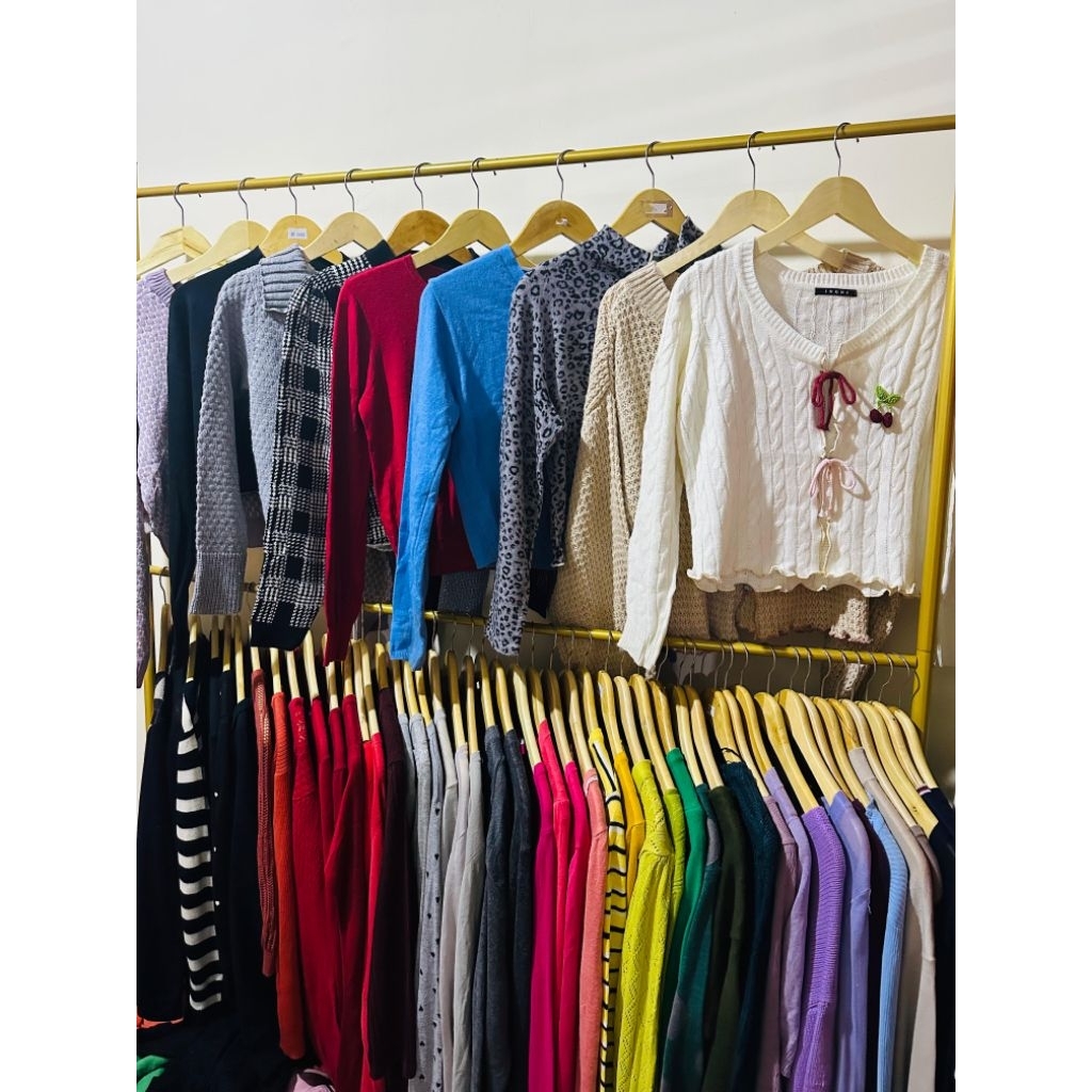 [ PRETTY.CO ] เสื้อสเวตเตอร์คาร์ดิแกนน่ารัก Nota Live 1 ชิ้น (5K - 30K)