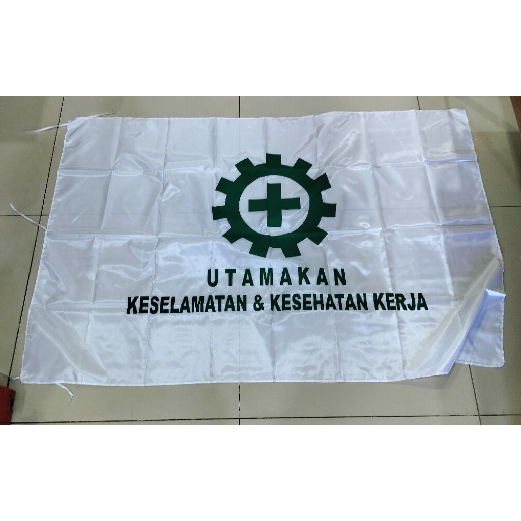 ธง K3 (135 x 90 ซม.)