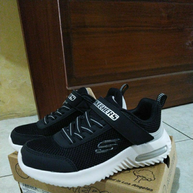 Skechers skechers***