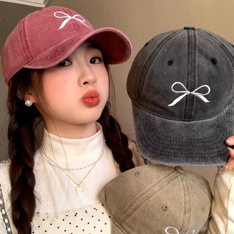 หมวกเบสบอล RED TREE : หมวกเบสบอล Snapback Cap A76
