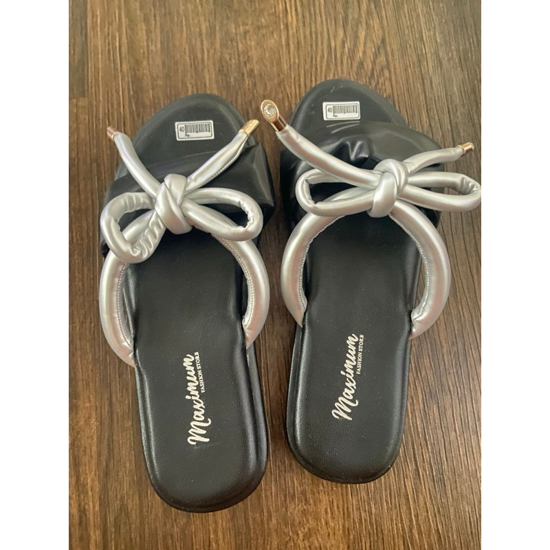 NEW LOCAL BRAND รองเท้าแตะผู้หญิง PLUFFY