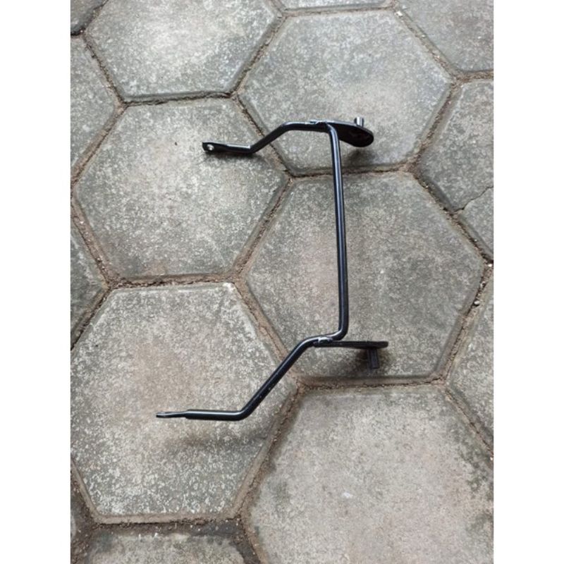 FIZR FIZ R F1ZR WING MOUNTING BRACKET FIZR WING BRACKET