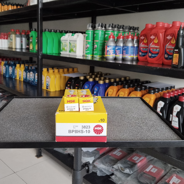 หัวเทียน NGK BP8HS-10