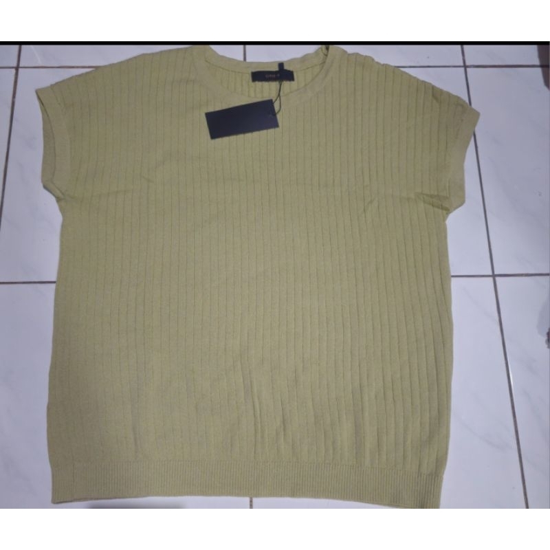 เสื้อท็อปผ้าถักกรุงเทพ One-K