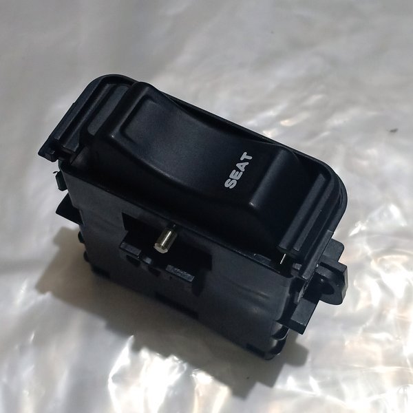 TOMBOL ปุ่มเปิดเบาะหลังสําหรับ honda genio beat Vario scoopy fi Vario 125 150 led เดิม