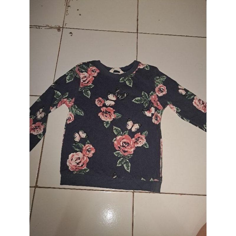 เสื้อสเวตเตอร์ Hnm**