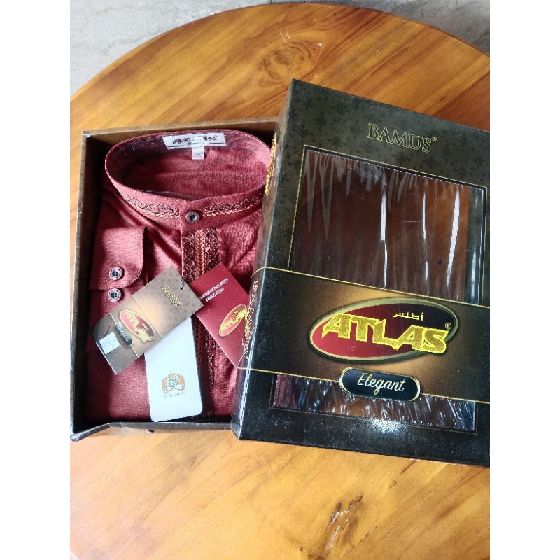 เสื้อเชิ้ต Koko หรือแขนยาว Atlas taqa