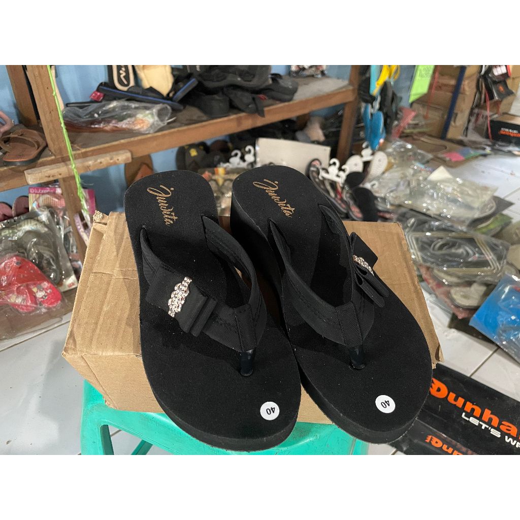 รองเท้าแตะผู้หญิง JUWITA