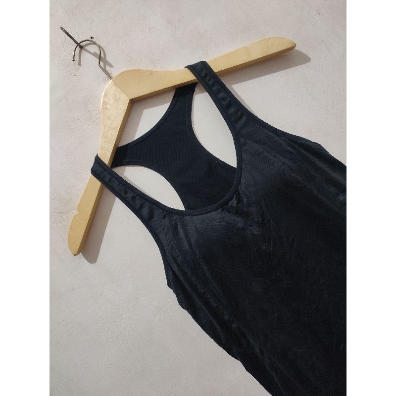 เสื้อกล้าม Scub Bra Icool Basic สีดํา