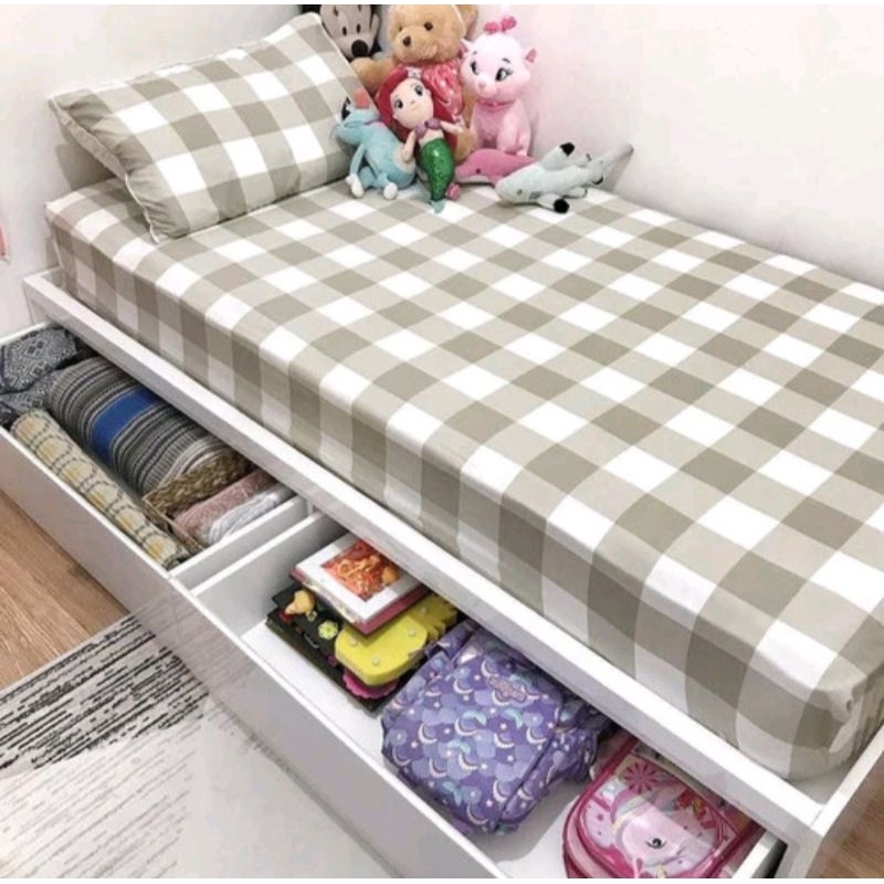 WAREHOUSE CLEARANCE OF BED SHEET SET พร้อมแผ่นหมุนยางสูง 20 แผ่น VIRAL BED