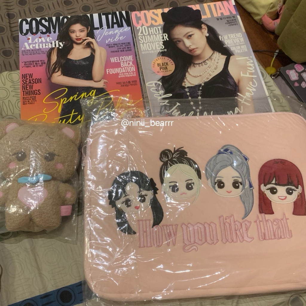 Blackpink merch อย่างเป็นทางการ (กระเป๋าแล็ปท็อป, กระเป๋า gomdeuki, นิตยสารเจนนี่