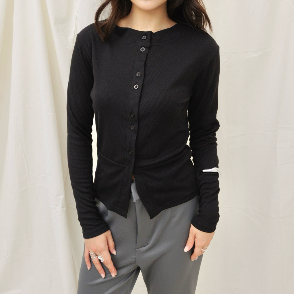รามี สูงสุด -ผู้หญิงถักด้านบนคาร์ดิแกนด้านนอกแขนยาวพื้นฐานเสื้อกันหนาวเกาหลีโปโลด้านบนซี่โครงเสื้อถักปุ่มซี่โครงแขนยาว หรูหรา