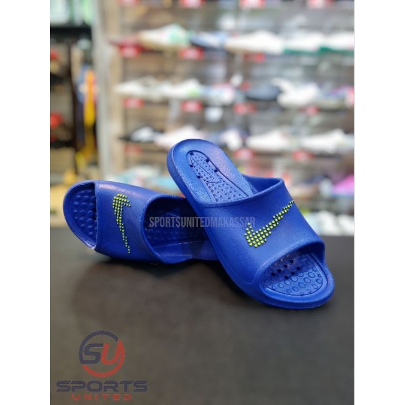 [ข้อเสนอจํากัด] Nike VICTORY ONE SHOWER SLIDE รองเท้าแตะสไลด์ผู้ชาย (CZ5478-403)