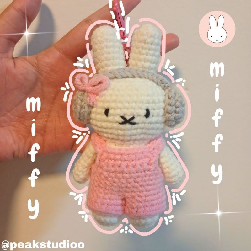 กระเป๋าถักโครเชต์ bunny pink miffy kychain