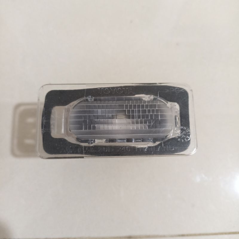 ขายไฟภายในท้ายรถ Yaris Vios Sienta ของแท้