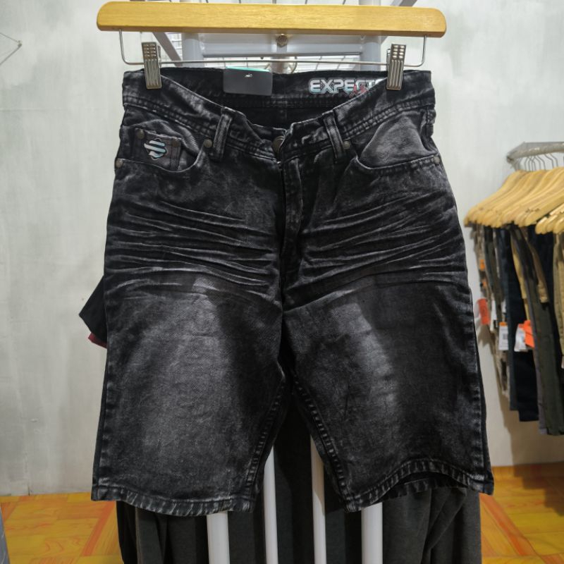 กางเกงยีนส์ LOKAL Local Brand