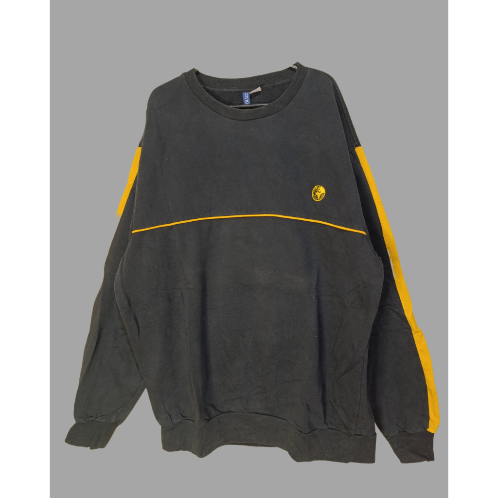 CREWNECK MAKASSAR ผู้ชายผู้หญิง DIVIDED H&M