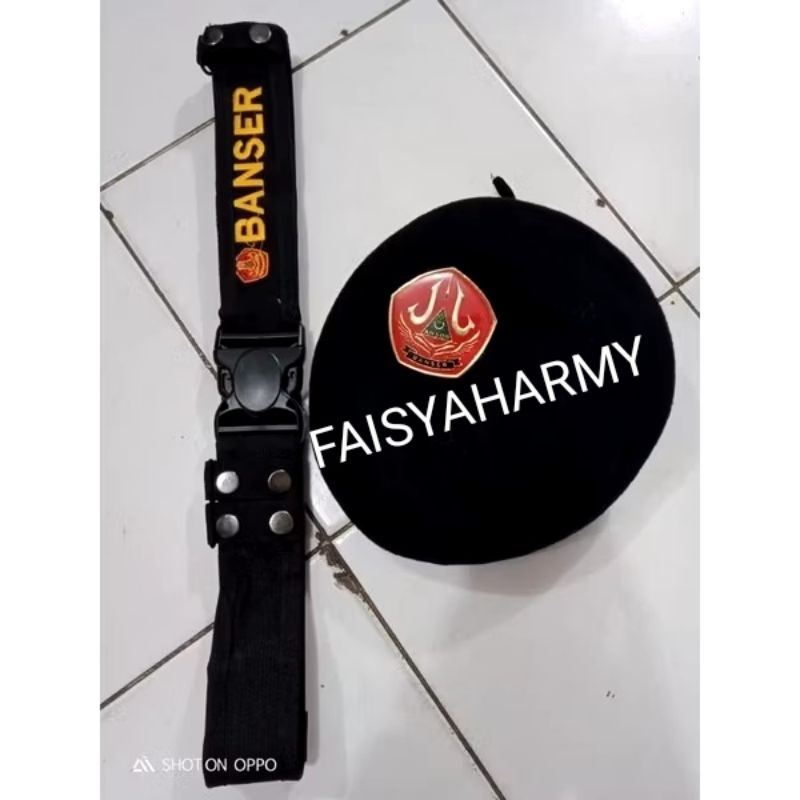 BANSER COUPLE PLES BREE PLES EMBEM BANSER