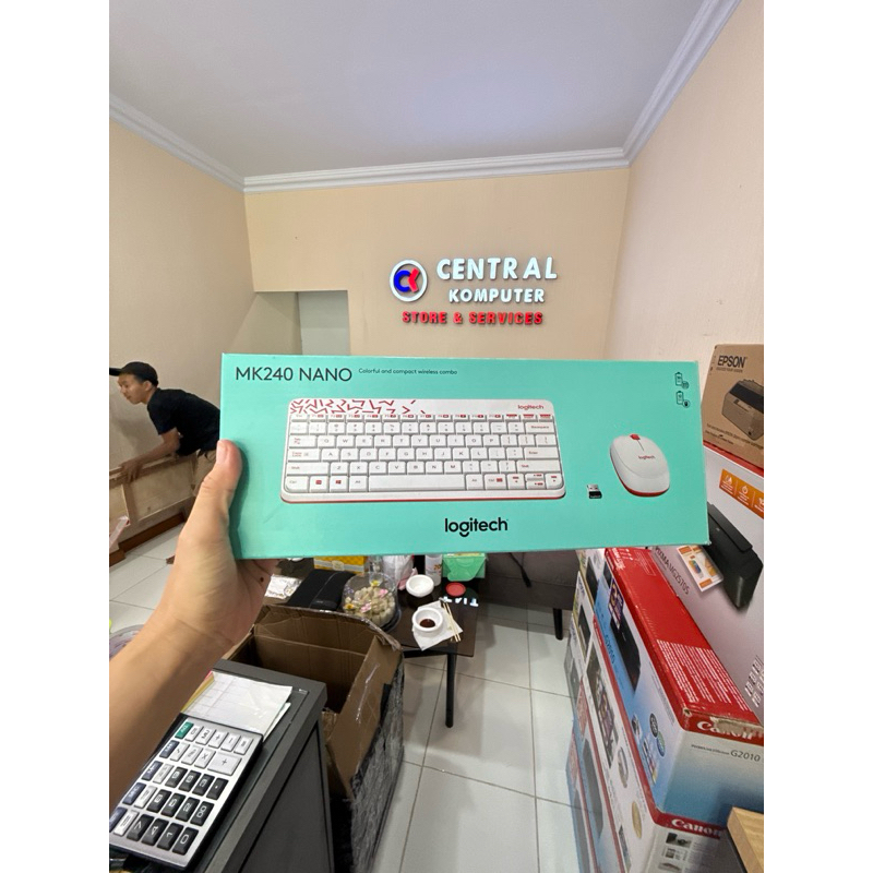 คีย์บอร์ดและเมาส์ไร้สายนาโน Logitech MK240