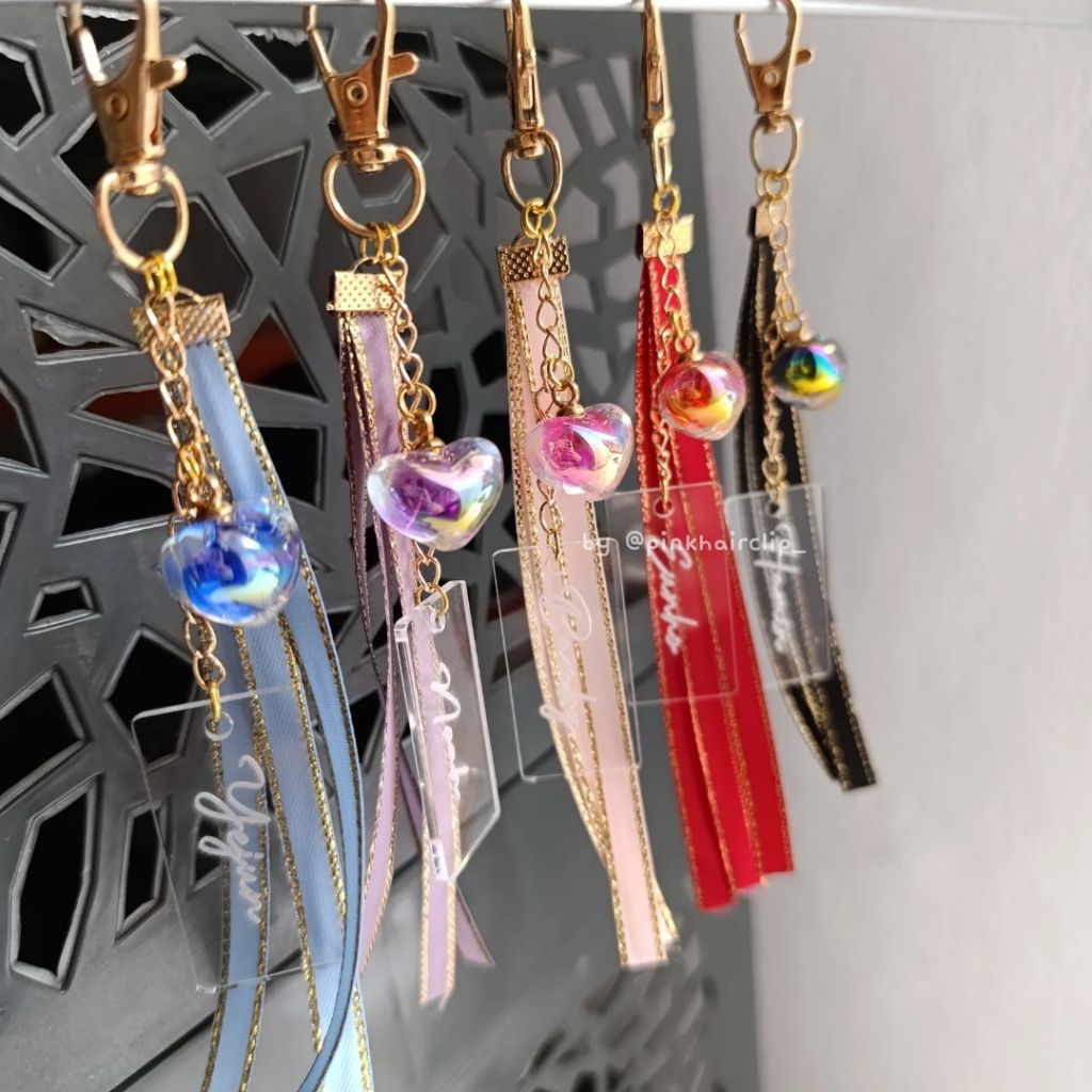 [อ่านคําอธิบาย] พวงกุญแจ Plave Charm