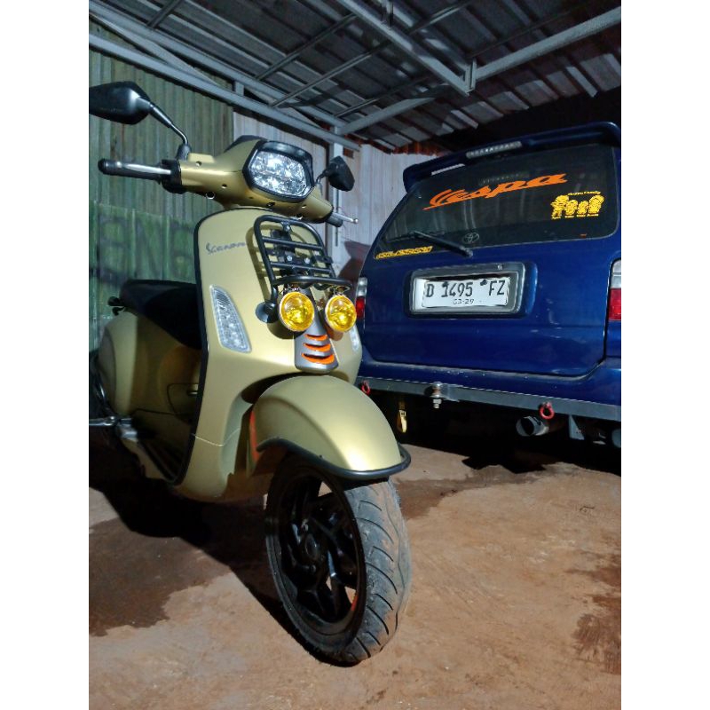 โคมไฟหน้า Vespa Sprint Primavera Gts Lx S และ Lxv / Carrier vespa ชั้นวางหน้า / ชั้นวาง Foglamp