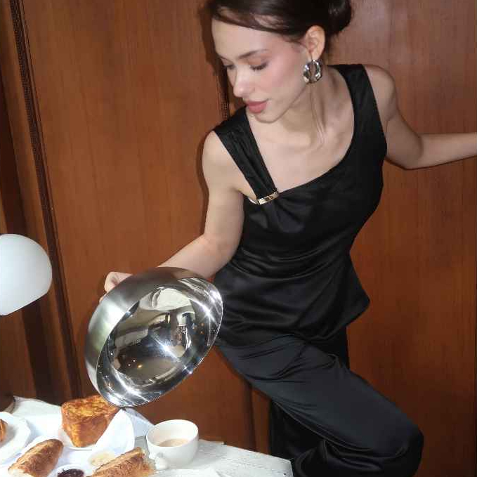 SMTHG STOLAN - ชุดผ้าซาติน Park Avenue สีดํา