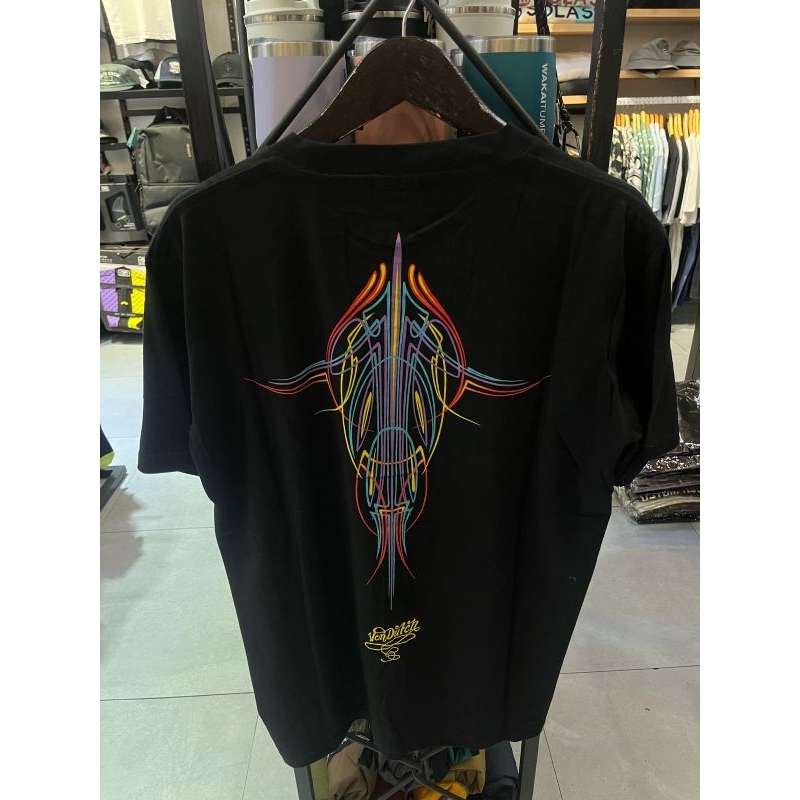 Von DUTCH 1387 เสื้อยืดสีดํา