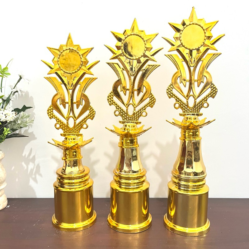 1 ชุด CHAMPION CUP 1-3 GOLD CROWN ถ้วยมงกุฎทอง สูง 33 ซม. - 39 ซม.