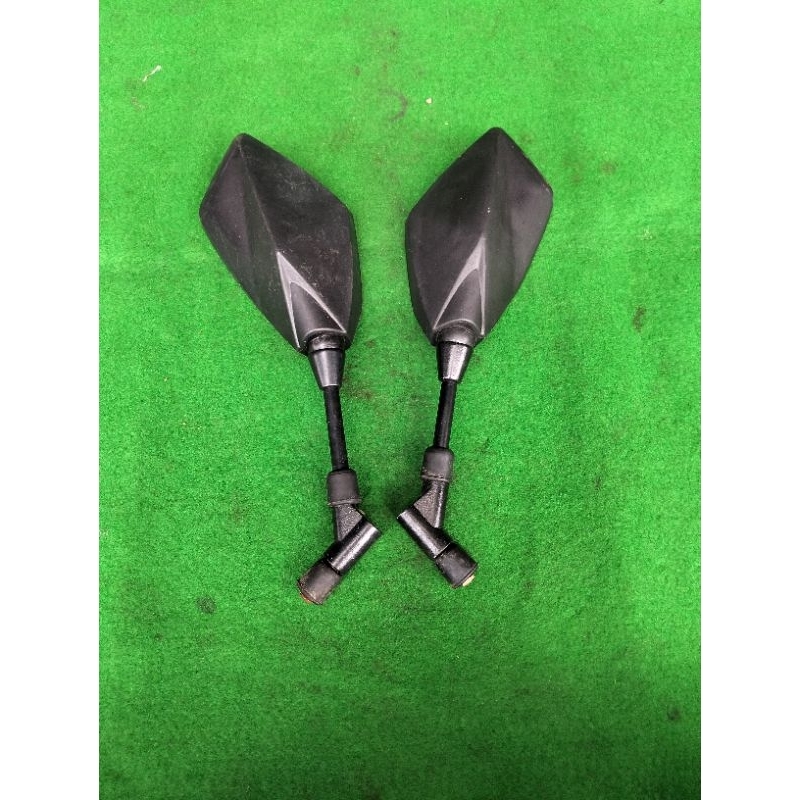 กระจกมองหลังกระจกมองหลังyamaha mt25 /mt09 /mt03 /mt07 /fj09 / fj6 / fj6n รุ่น การเปลี่ยนแปลง