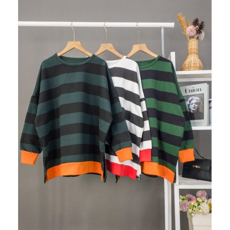 เสื้อสเวตเตอร์ลายขนแกะขนาดใหญ่ ง6286