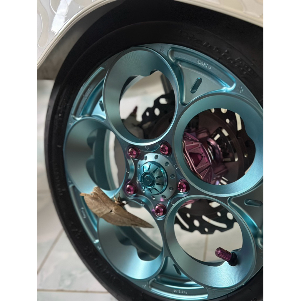 น็อตไทเทเนียมสําหรับขอบหน้า vespa matic Forged/CNC