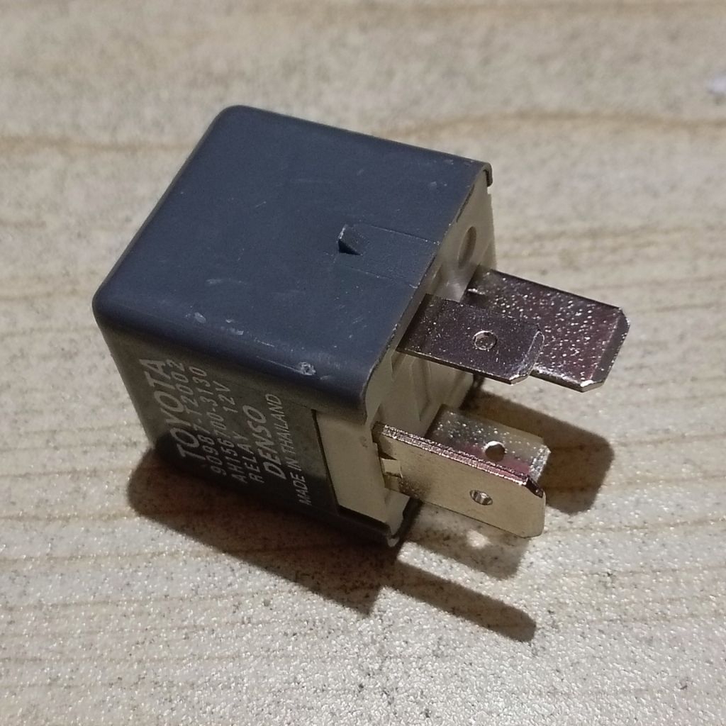 12V HEADLAMP RELAY 4 ขา HINO DUTRO 130HT