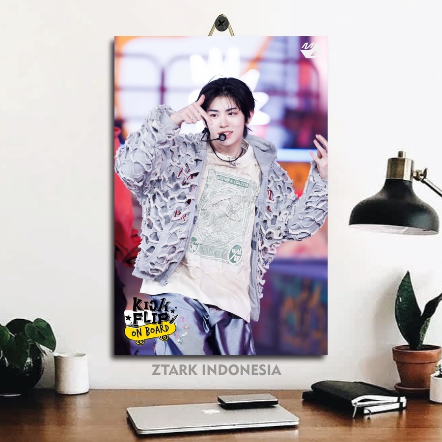 โปสเตอร์ไม้ Kickflip Personil / Kpop Kickflip Choi Minje ตกแต่งห้อง / ตกแต่งผนัง / YUV|SNP5