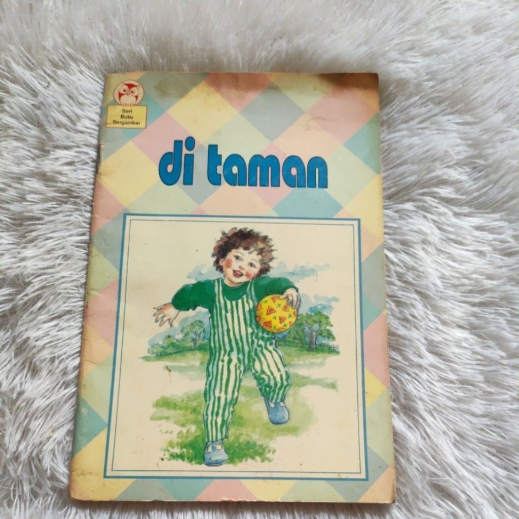 หนังสือ IN THE GARDEN English-Indonesian Original Preloved