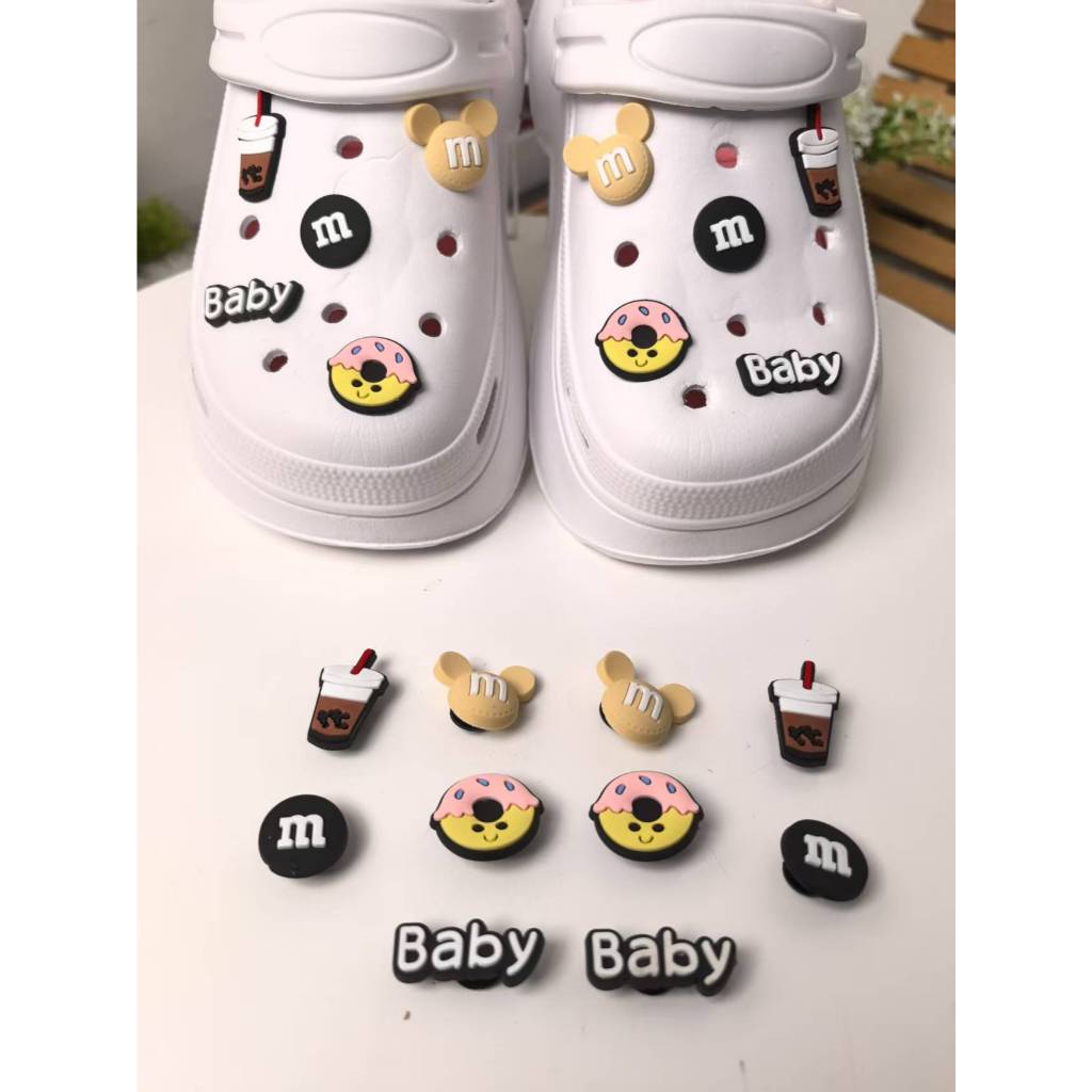 BITZIE.ID Jibbitz Charms Crocs Baim Sandal Accessories Capybara Character Sandal Pins Cute ที่น่าสนใ