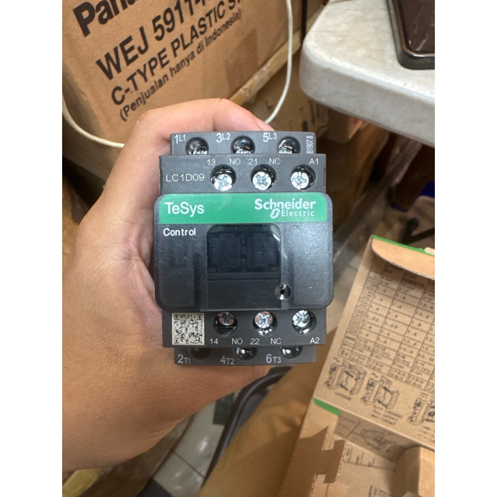 คอนแทคเตอร์ LC1D09M7 LC1D12M7 LC1D18M7 LC1D25M7 LC1D32M7 LC1D38M7 3PHASE 220VAC